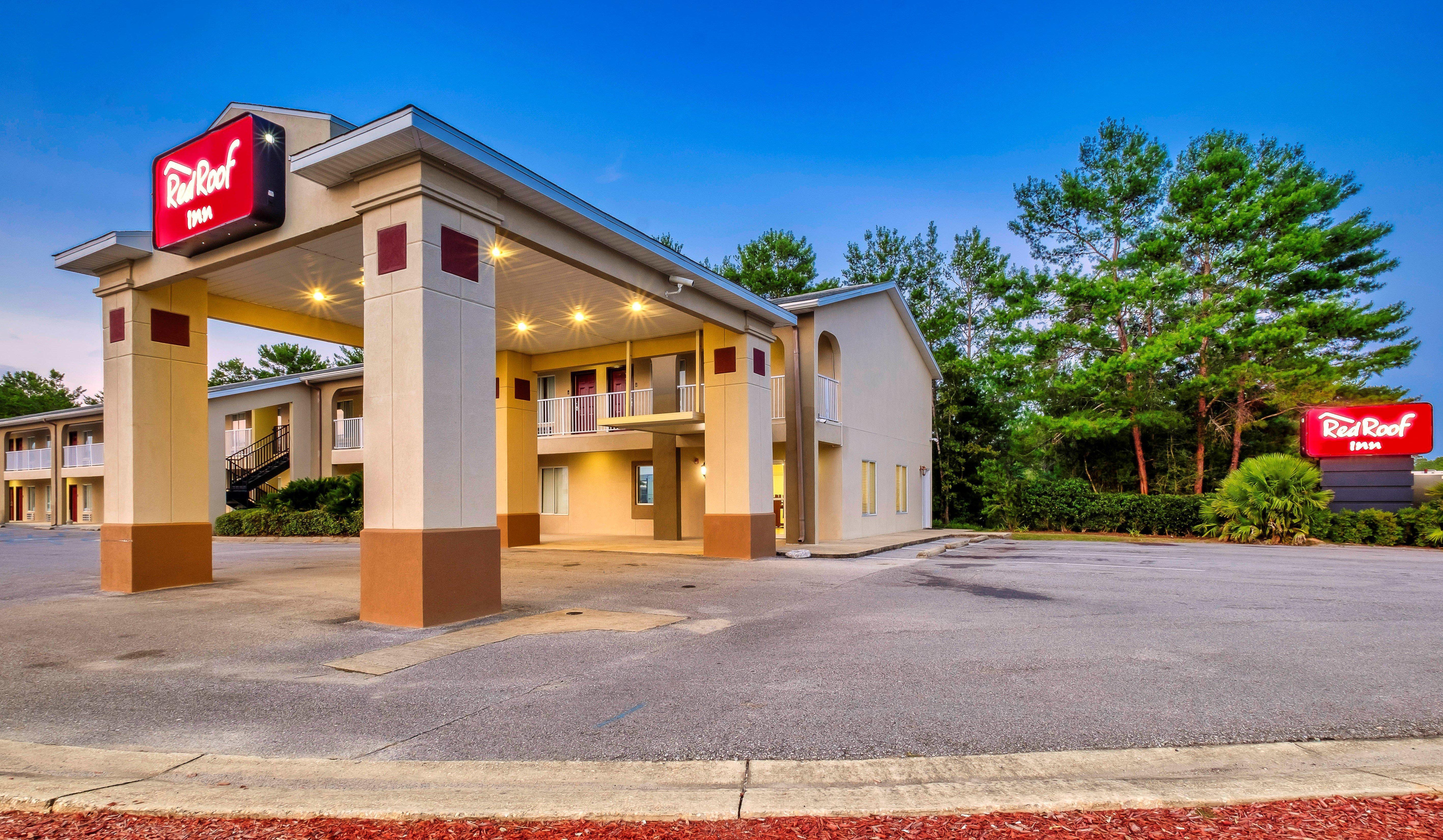 Red Roof Inn Дефьюниак-Спрингс Экстерьер фото
